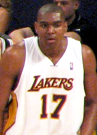 Файл:Andrew Bynum.jpg