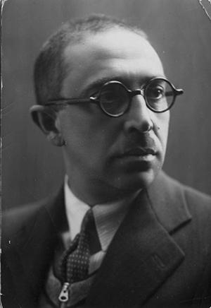 Файл:Osip Brik.jpg