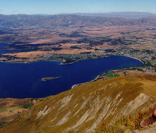 Файл:Wanaka from mt roy.jpg