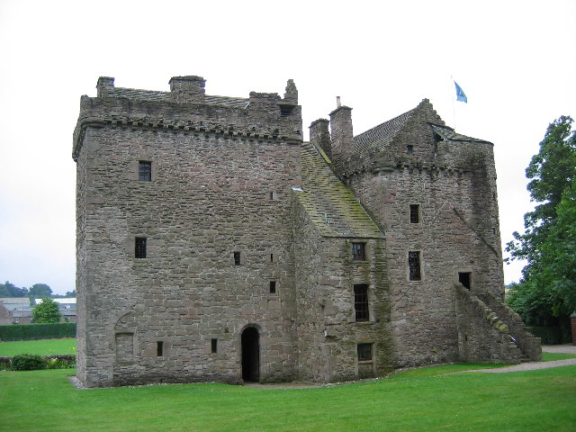 Файл:Huntingtower Castle, near Perth.jpg
