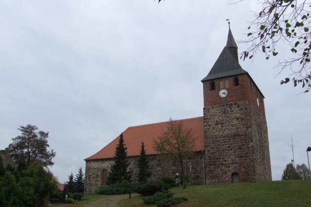 Файл:Linthe Dorfkirche.jpg