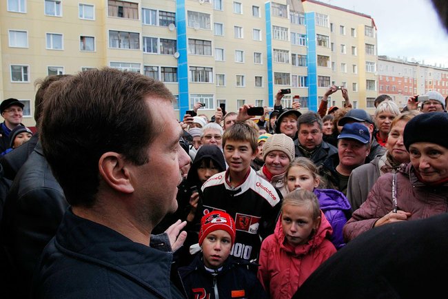Файл:Dmitry Medvedev in Nenets Autonomous Okrug, October 2011-4.jpeg