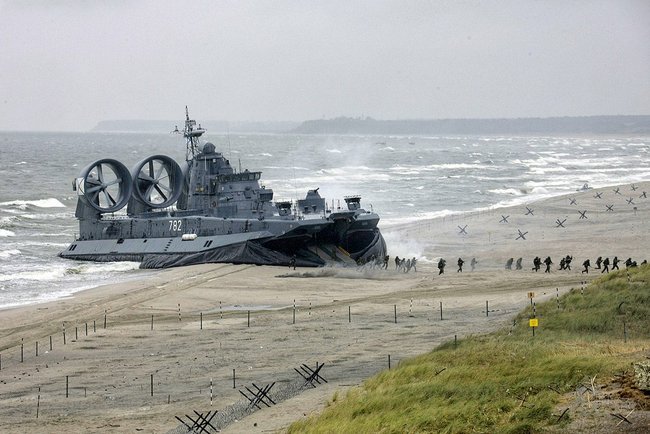 Файл:Zapad-2009 military exercises.jpg