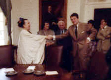 Файл:Margo Albert and Ronald Reagan.jpg