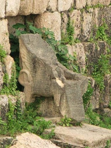 Файл:Astarte's throne.jpg