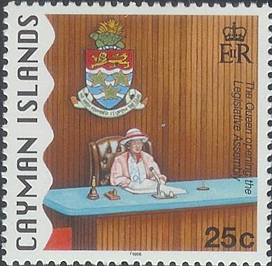 1996: Елизавета II открывает заседание Законодательного собрания Островов Кайман[en] (из серии «Национальная идентичность»), 25 центов (Sc #826; SG #724)