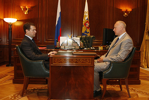 Файл:Dmitry Medvedev 9 June 2008-3.jpg