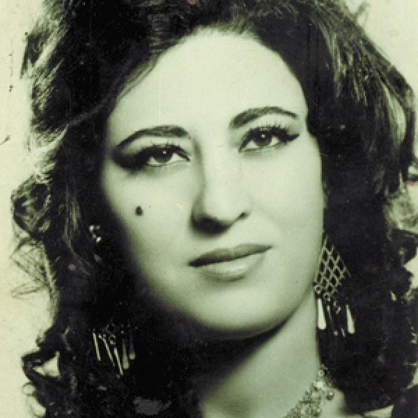 Файл:AyseSan.jpg