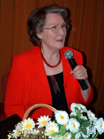 Файл:Irena Santor.jpg