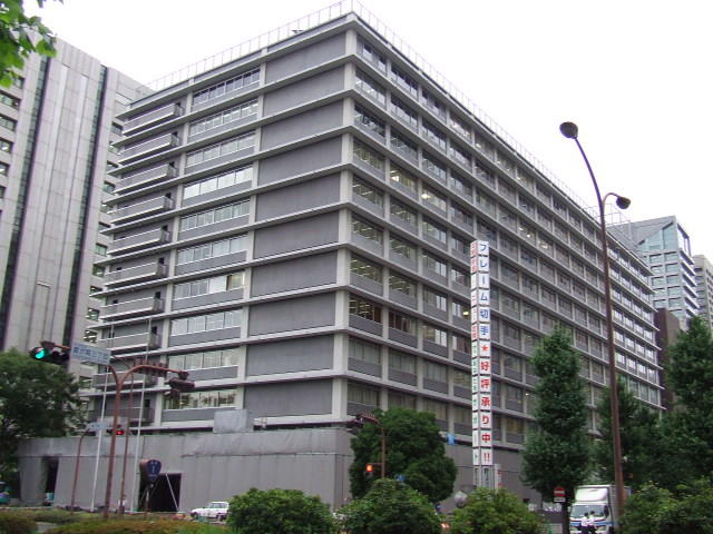 Файл:Japan Post Head Office.jpg