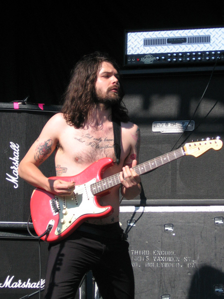 Файл:Biffy Clyro topless.jpg