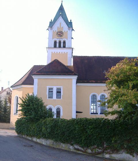 Файл:Kirche Oberfinningen.jpg