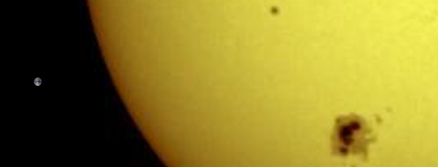 Файл:Sun Earth Comparison.png