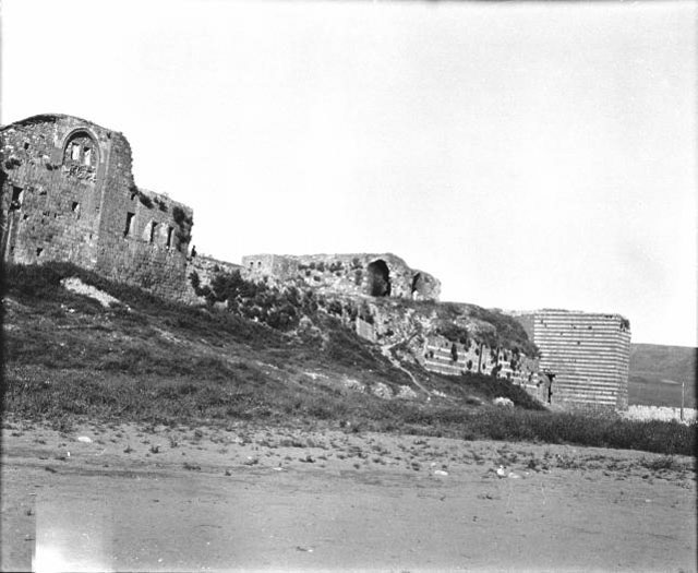 Файл:Corduene castle.jpg
