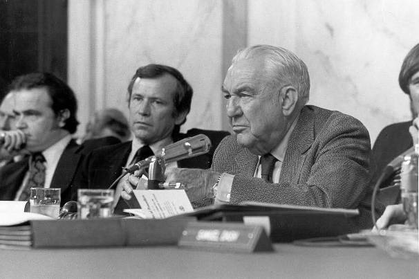 Файл:ThompsonWatergate.jpg