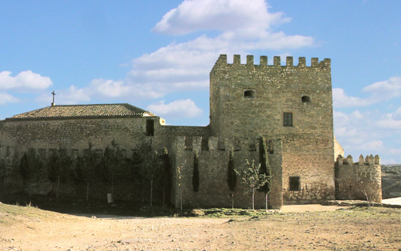 Файл:Castillo Iglesia.jpg