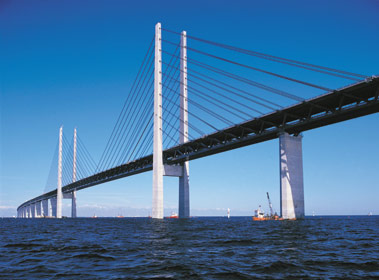 Файл:Bridge over Øresund.jpg
