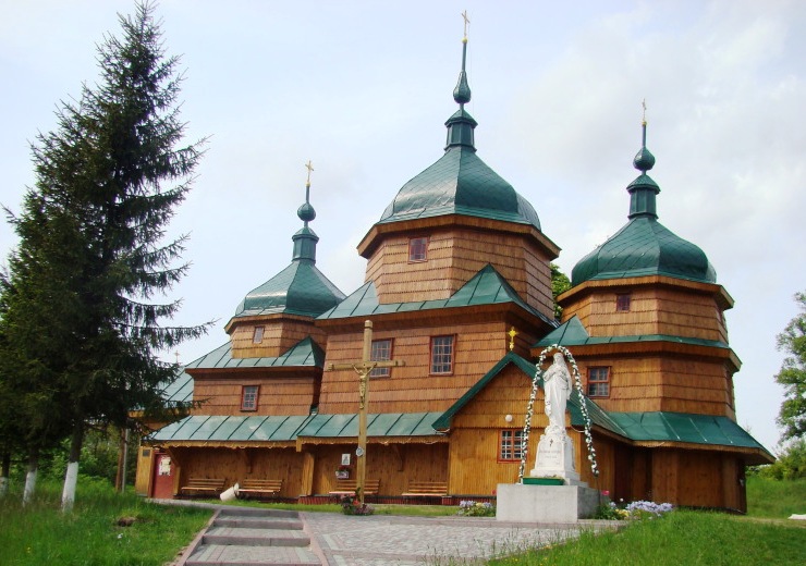 Файл:Pykulovichi Church.jpg