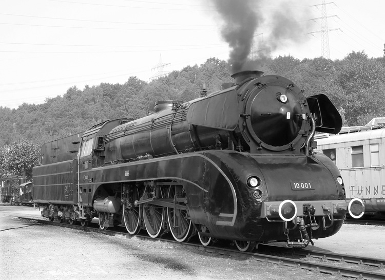 Файл:DB Class 10 (black and white).jpg