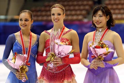 Файл:2007 NHK Trophy Ladies Podium.jpg