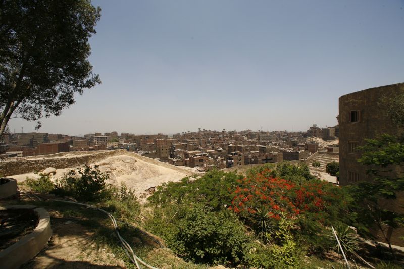 Файл:Cairo Garbage City up point.jpg