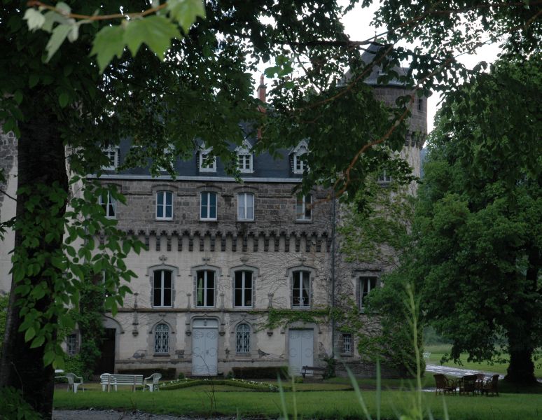 Файл:Château de Sédaiges 2012-1.jpg