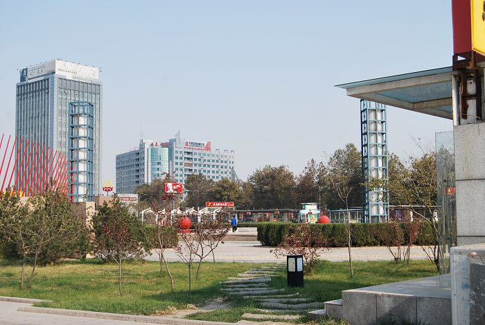 Файл:Liuquan Square.jpg
