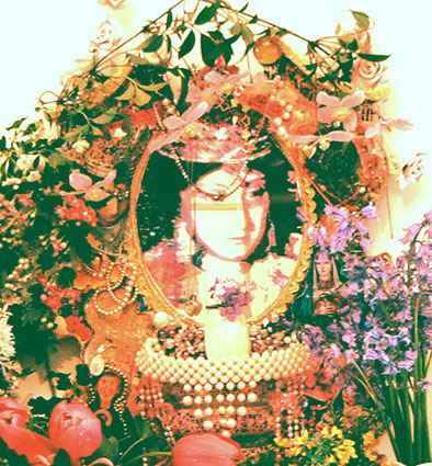 Файл:May Altar in Ireland.jpg