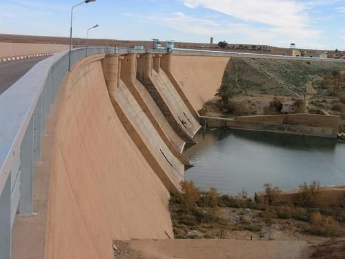 Файл:Barrage de djorf torba.jpg