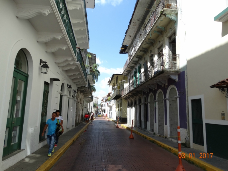 Файл:Street in old city yah.jpg