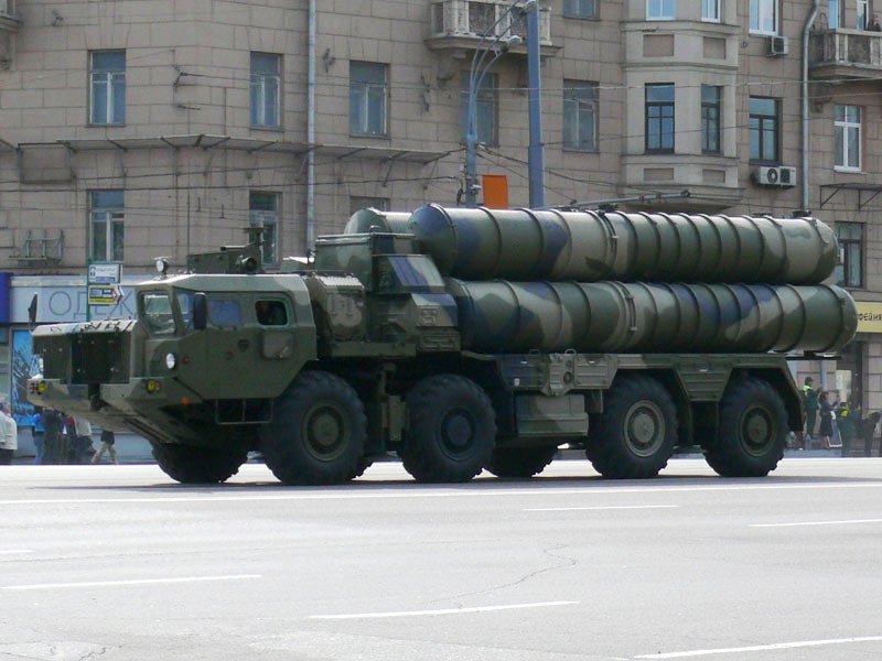 Файл:2008 Moscow Victory Day Parade - S-300 TEL.jpg