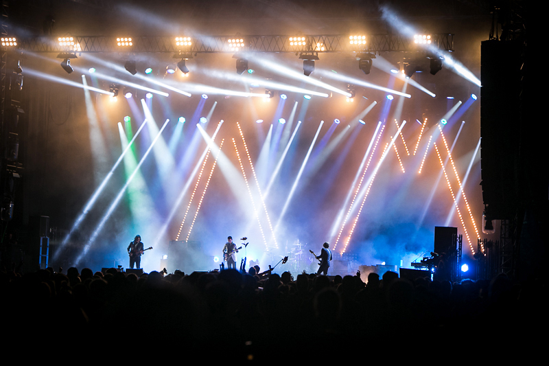 Файл:Arctic Monkeys @ Zürich Open Air 2013.jpg