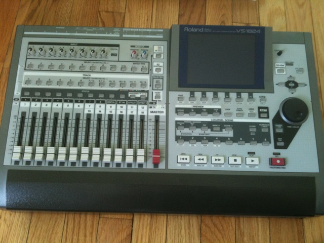 Файл:Roland VS-1824 24bit Digital Studio Workstation.jpg