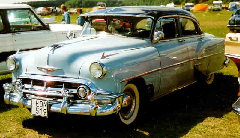 Файл:1953 Chevrolet 2103 4-Door Sedan EDN519.jpg