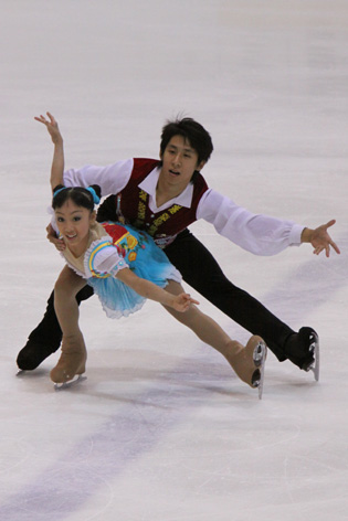 Файл:2009 JGP Dresden Pairs Sui-Han02.jpg