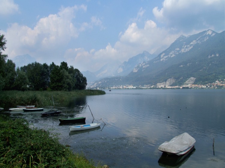 Файл:LagoGarlate001.jpg