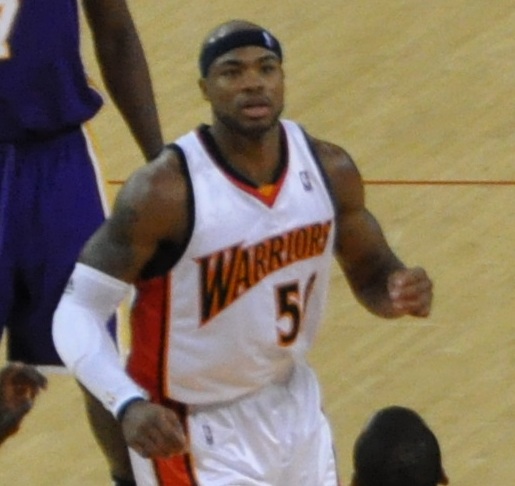 Файл:Maggette looking up.jpg