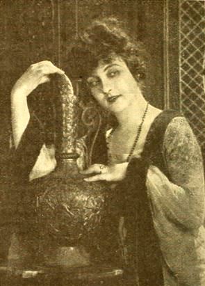 Файл:Marin Sais - Feb 1919 MPW.jpg