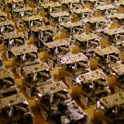 Файл:Robot-army.png