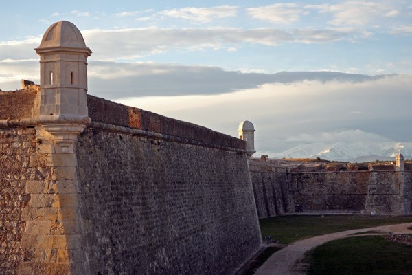 Файл:Sant ferran castle.jpg
