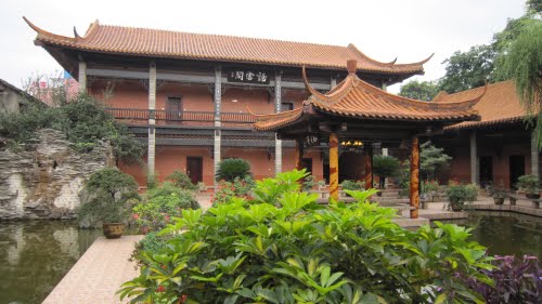 Файл:Shifang, Deyang2.jpg