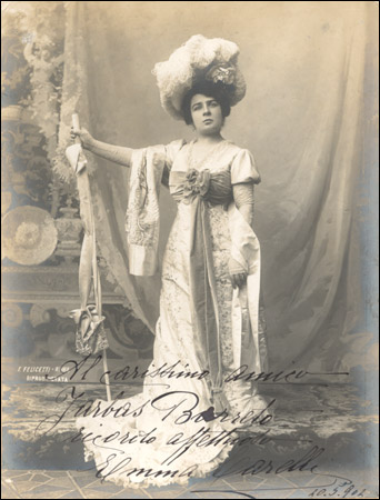 Файл:Emma Carelli.jpg