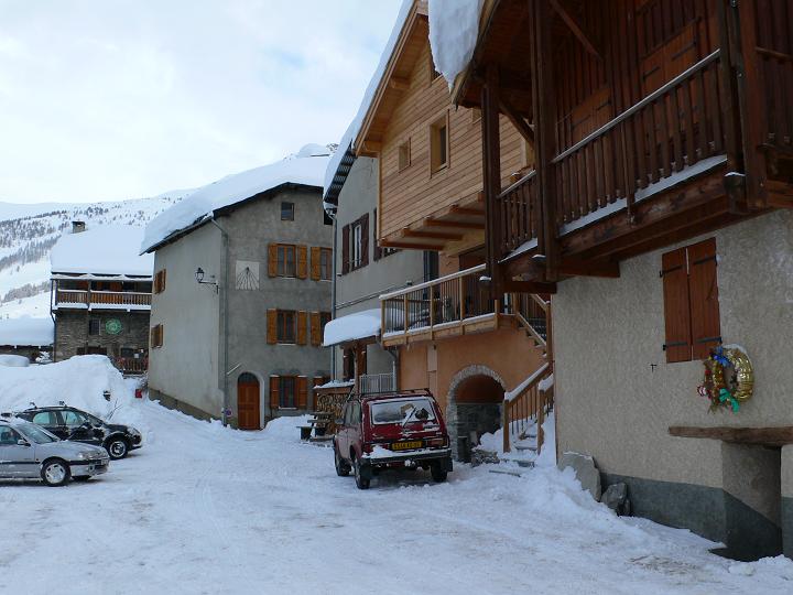 Файл:Ristolas-L'Echap Habitations.jpg
