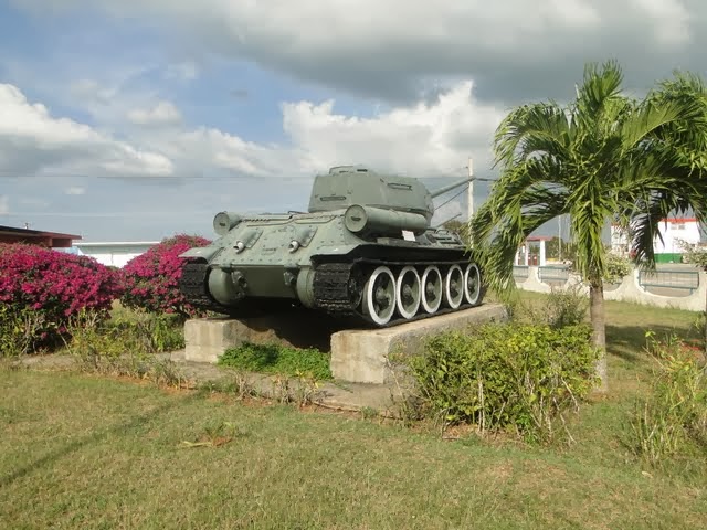 Файл:Russian tank.jpg