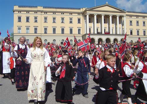 Файл:Oslo-May-17th-2005.jpg