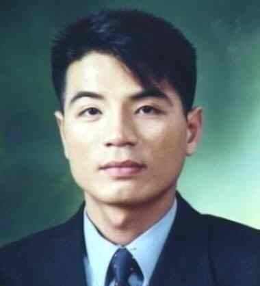 Файл:Yoo Young-chul.jpg