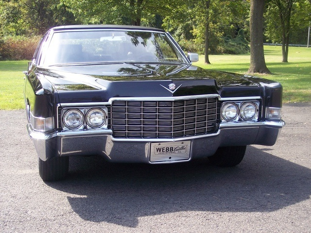 Файл:1969 Cadillac Sedan Deville front.jpg