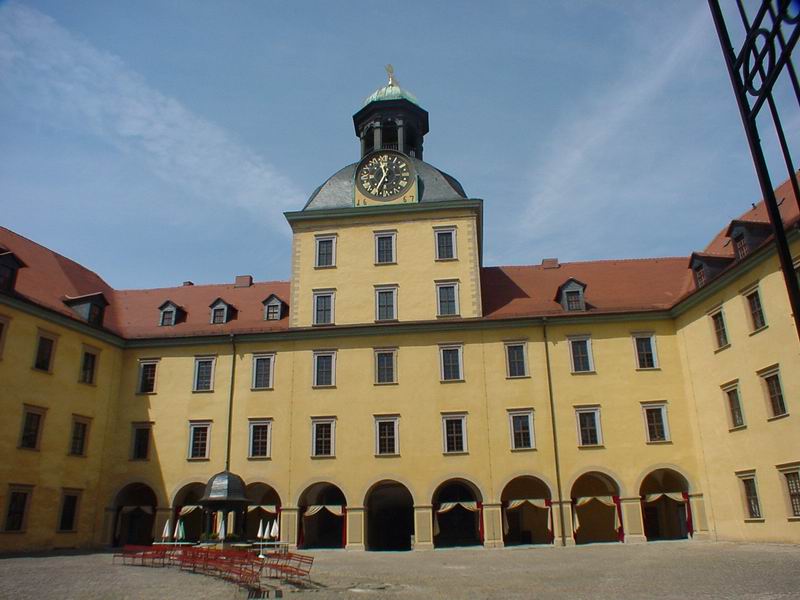 Файл:Zeitz Schloss1.jpg