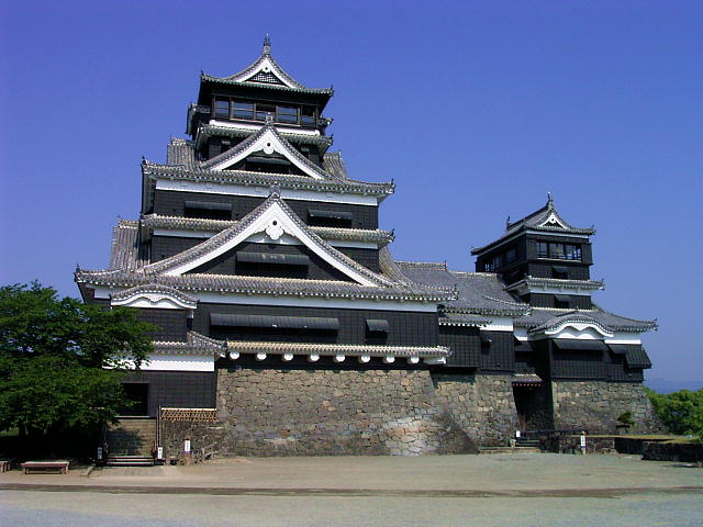 Файл:Kumamotojo.jpg