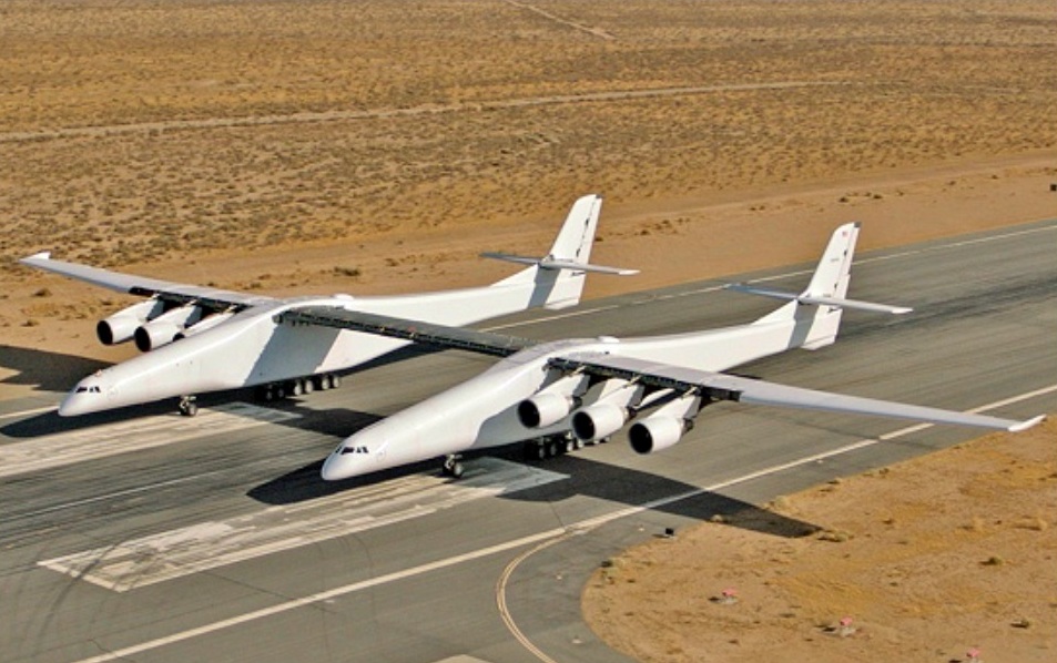 Файл:Scaled Composites Stratolaunch Model 351 фото.jpg